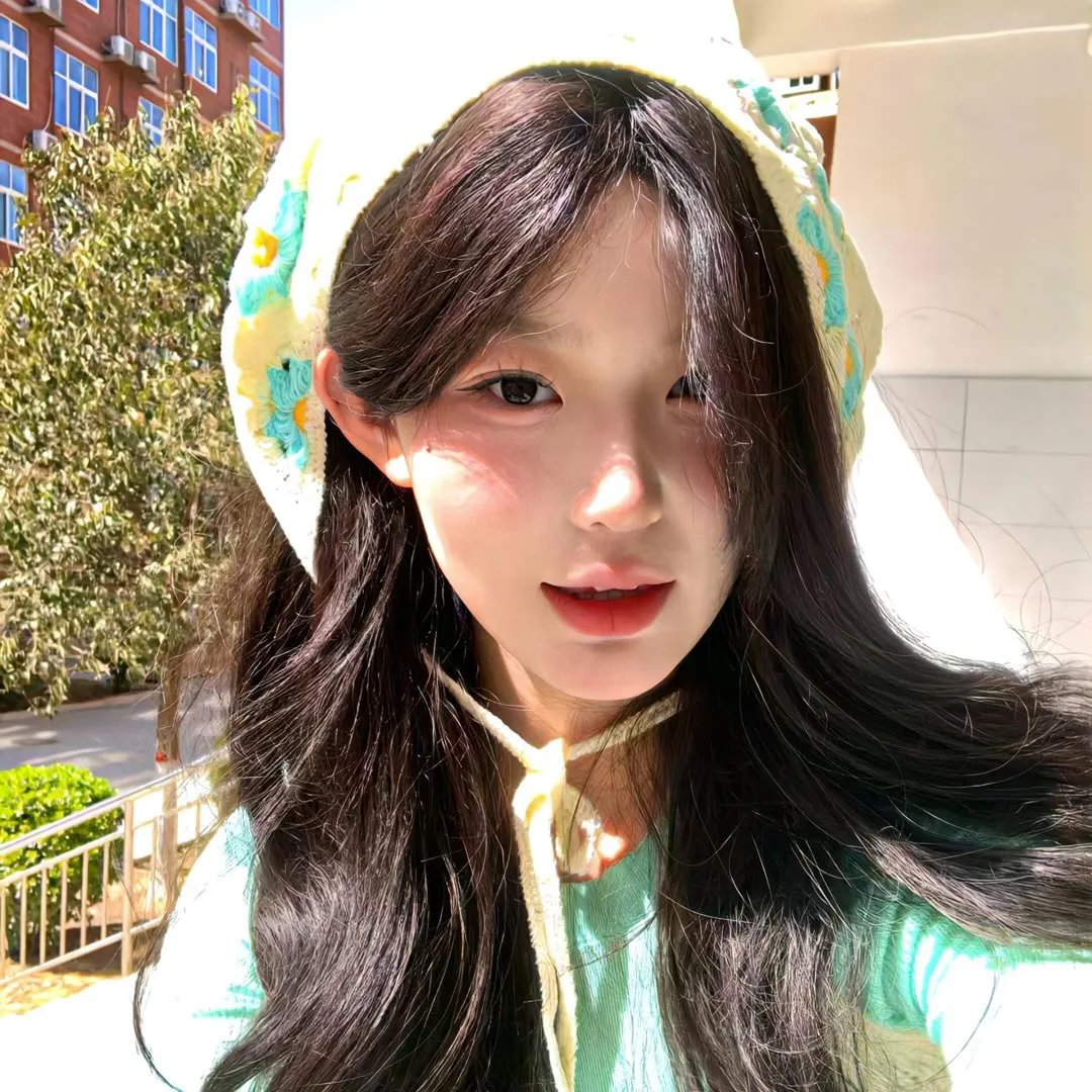 皮裘大衣女人